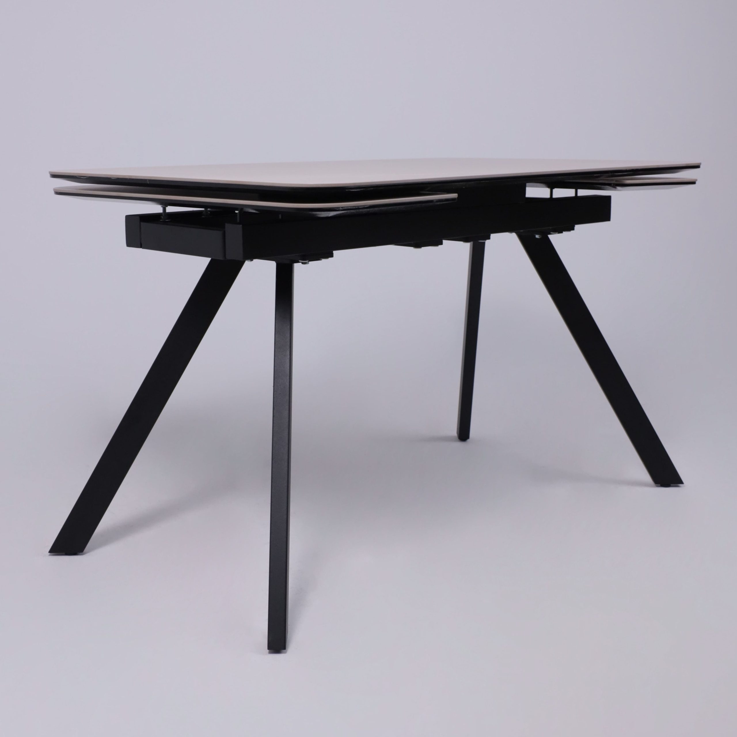 Стол ЛЕОН NEW , керамика 1 кат. 1200(1840)*800, Камень слоновая кость Bayona Ivory/Черный матовый