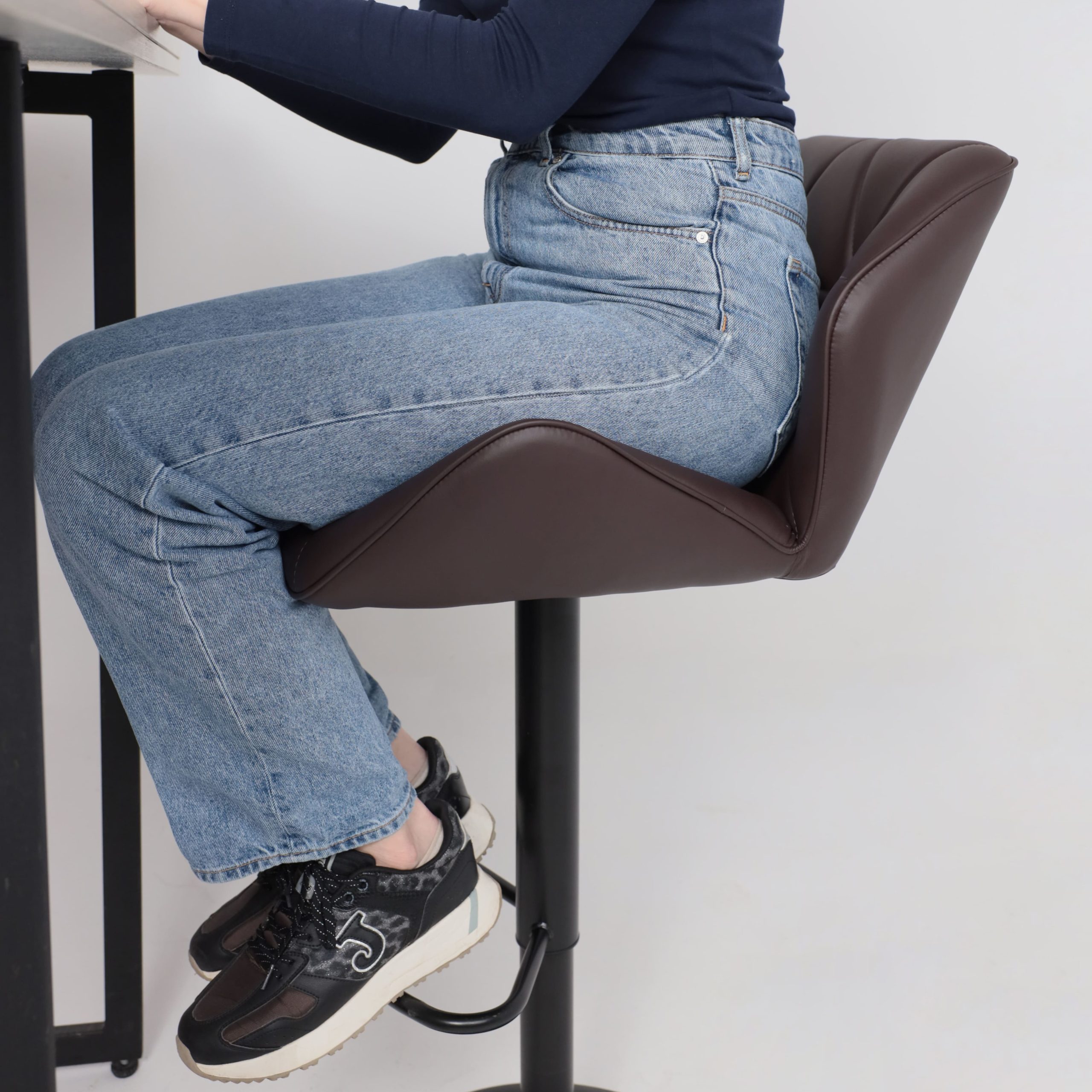 Кресло барное BERLIN GB, Pegaso шоколад экокожа/черный