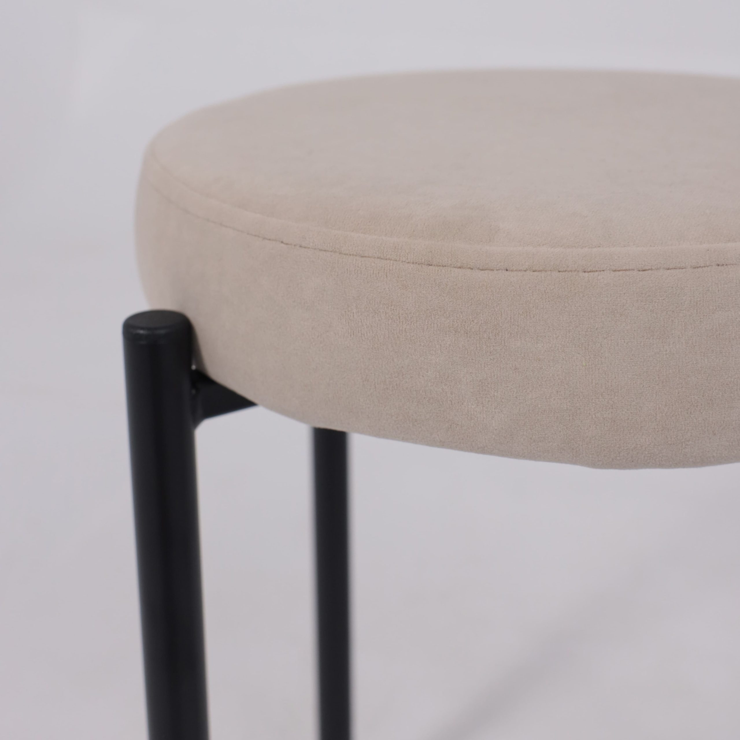 Табурет BOB, b03 CREAM LUXчерный