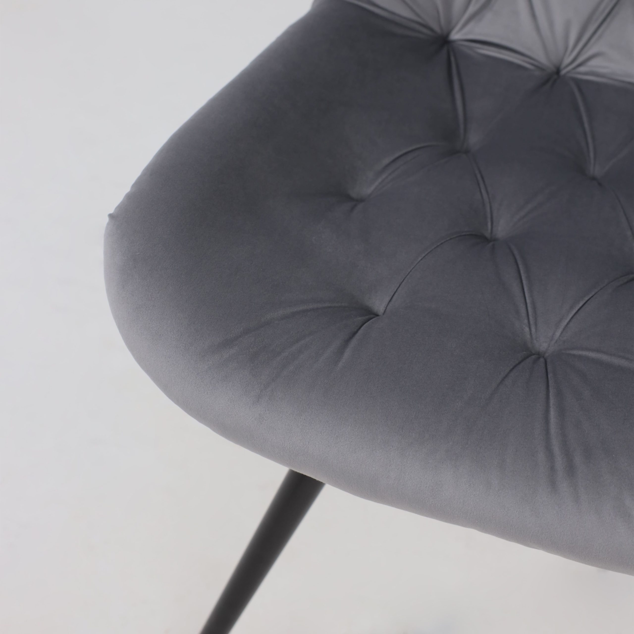 Стул AV 435, поворотный, темно-серый бархат H-15/черный