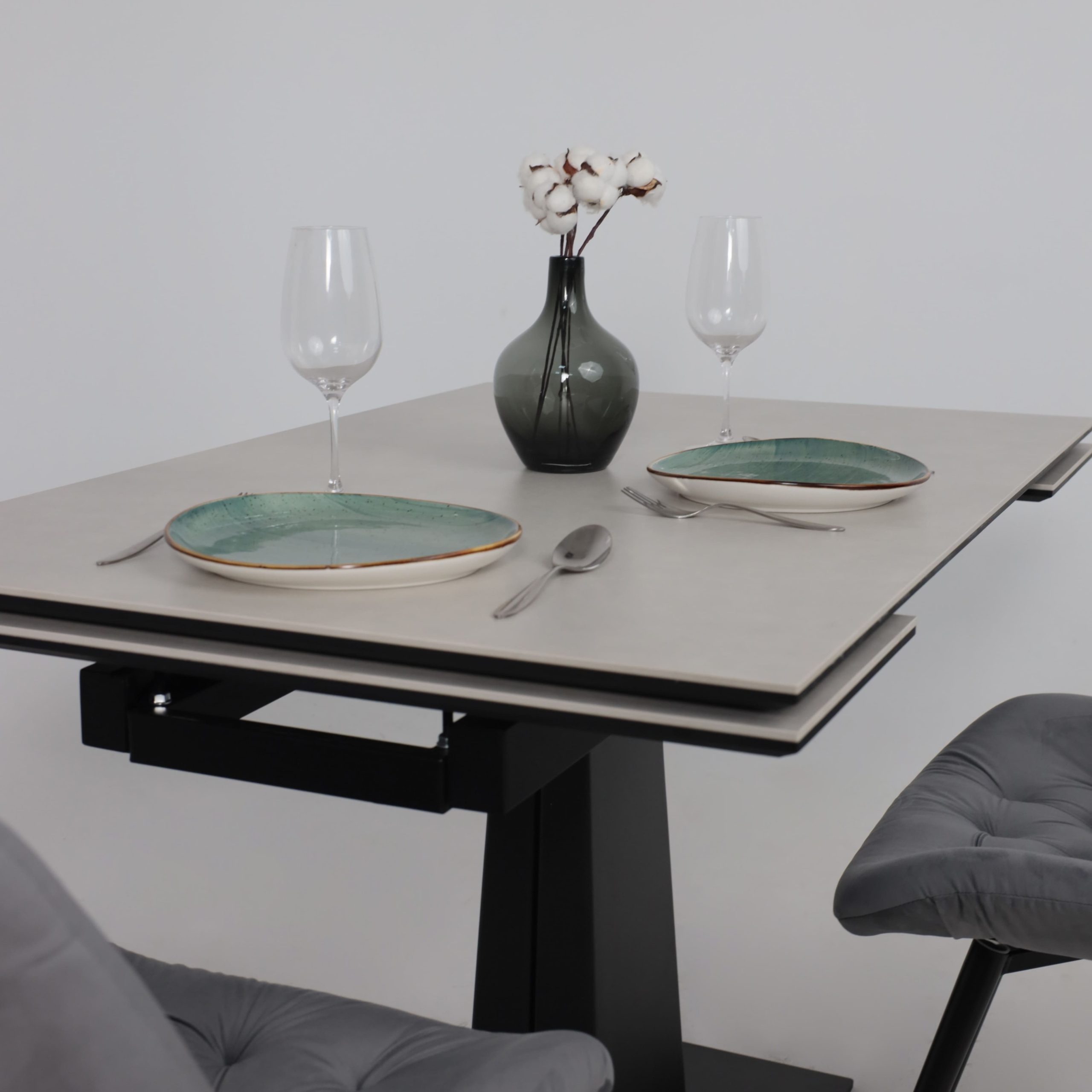 Стол AV 2119, МДФ+керамика, раздвижной 1200 (1800)*800 серый, матовый CARMEN LIDHT GREY/черный