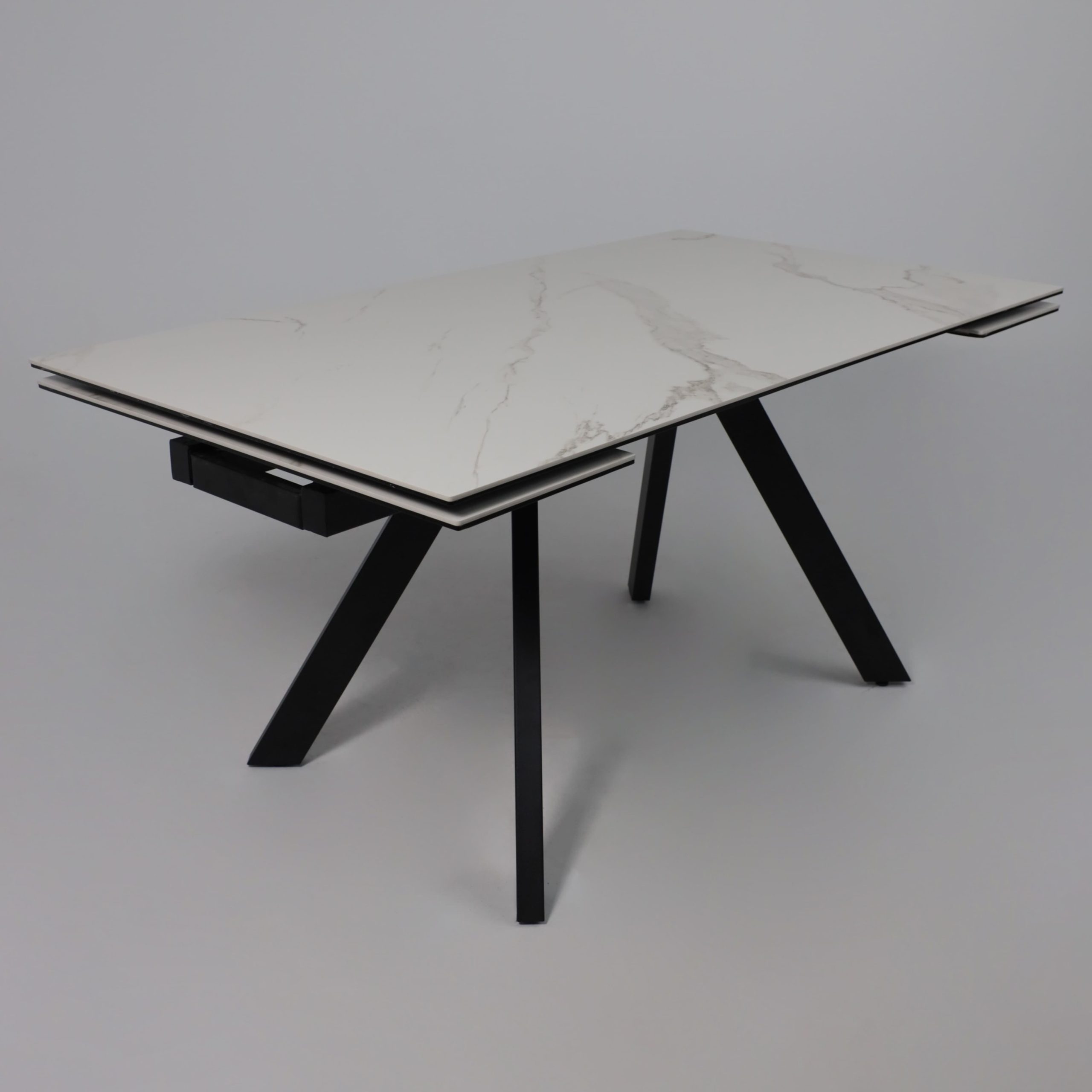 Стол МОНАКО NEW,керамика 0 кат. 1600(2240)*900, Камень белый Greys White/Черный матовый