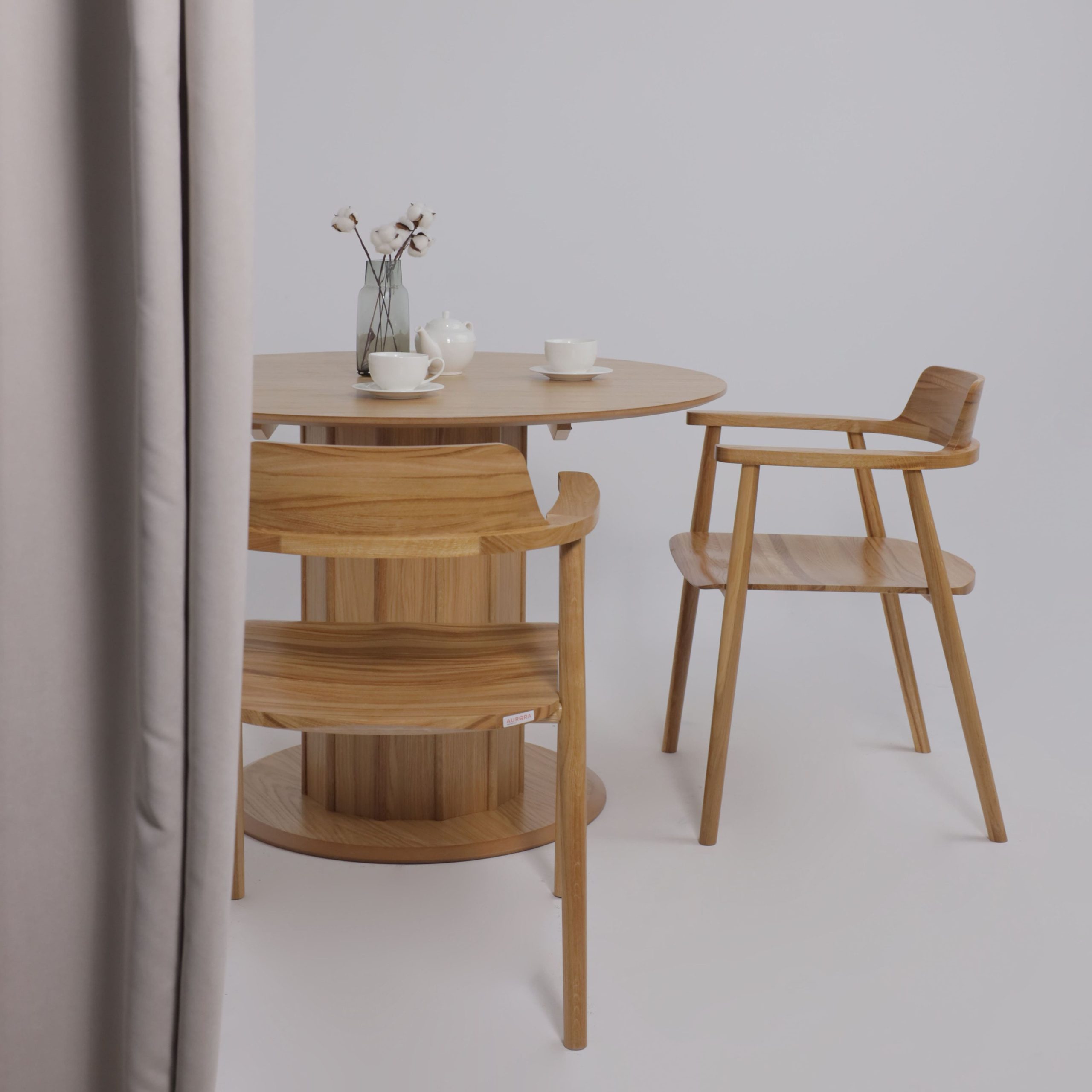 Стол ОЛАФ1100(1400)*1100, Светлый дуб без тонировки/Светлый дуб