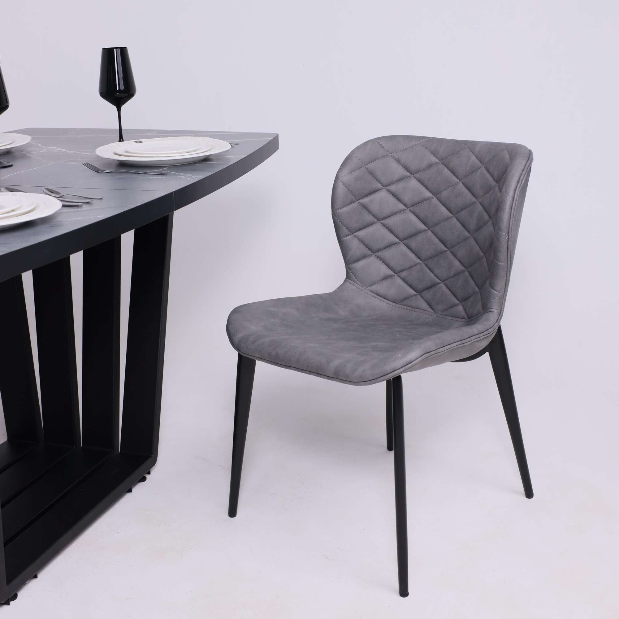 Стол KAMERON раздвижной, 1600(2050)*900 HPL-пластик Серый камень Manaus/черный