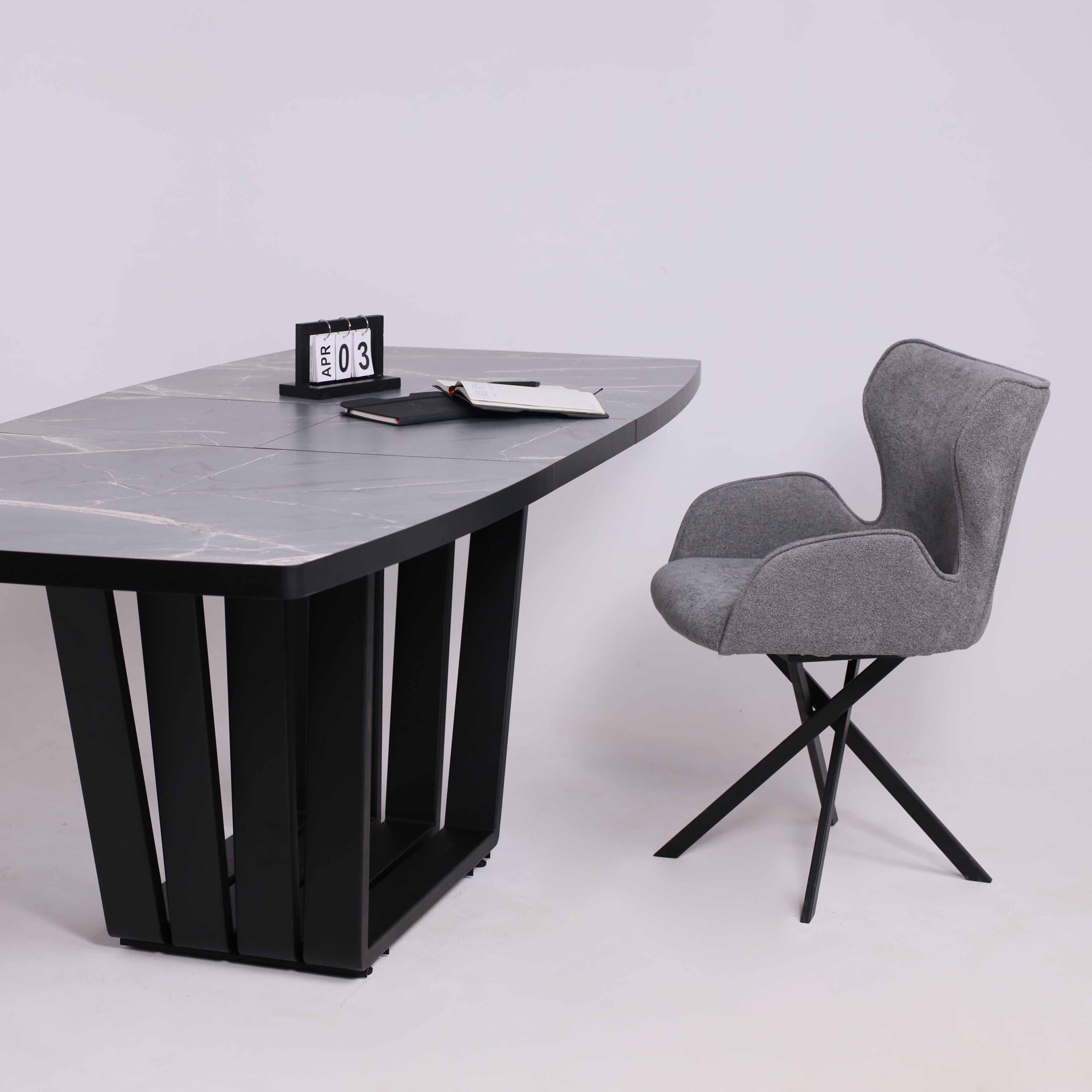 Стол KAMERON раздвижной, 1600(2050)*900 HPL-пластик Серый камень Manaus/черный