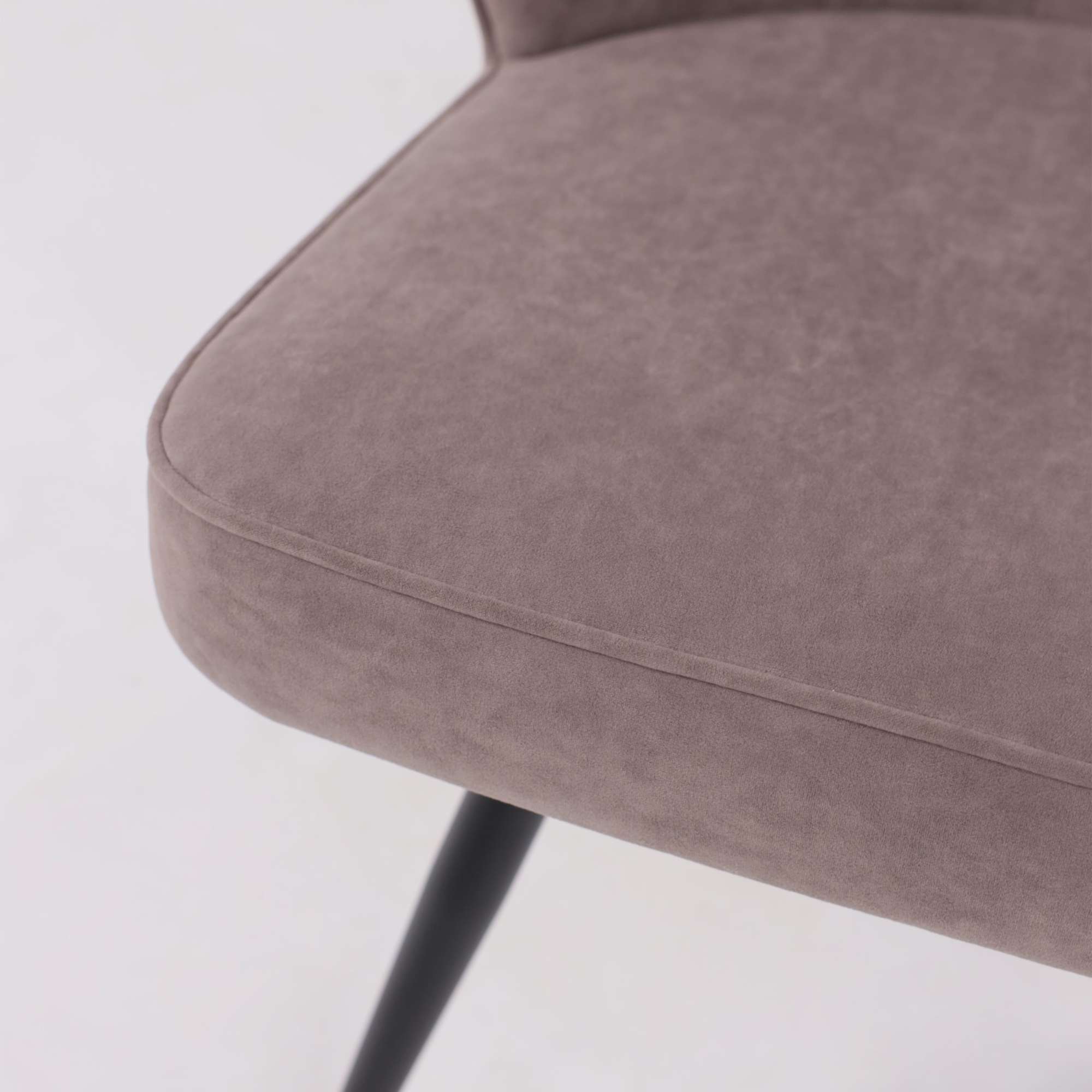 Стул MICHAEL-R1 360, b05 LATTE LUXчерный