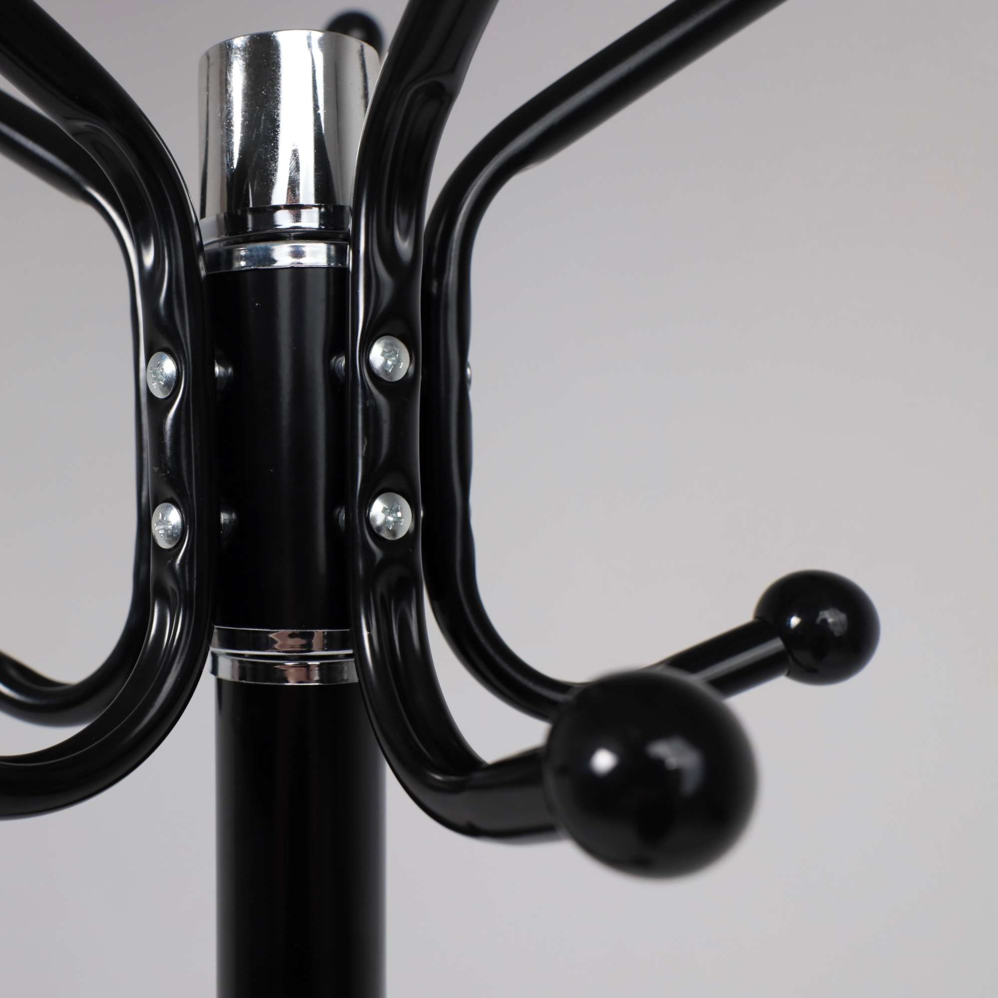 Вешалка SONATA, черная