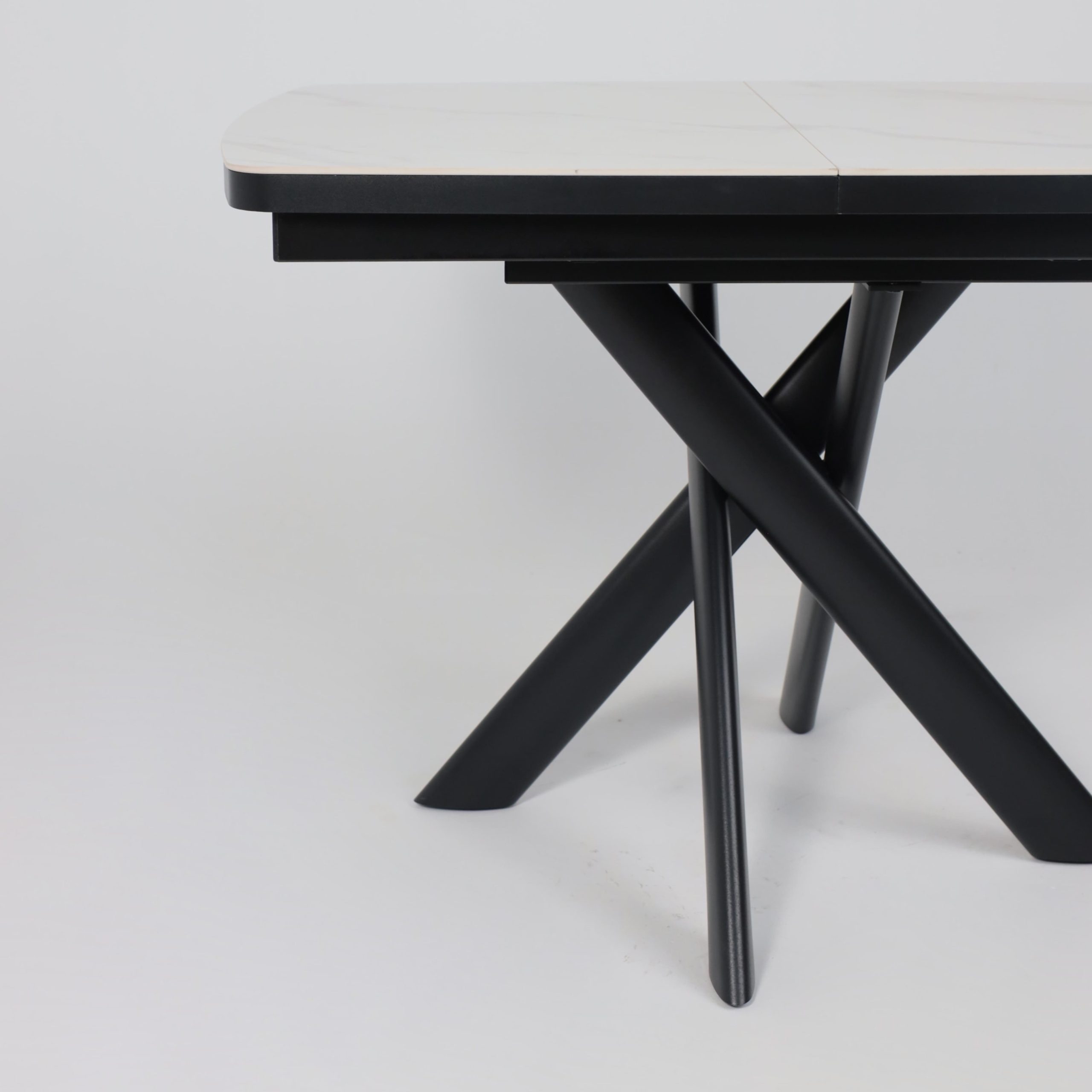 Стол LEONEL-110, раздвижной 110(145)х80, COROLLA WHITE GLOSS ST CER/Черный