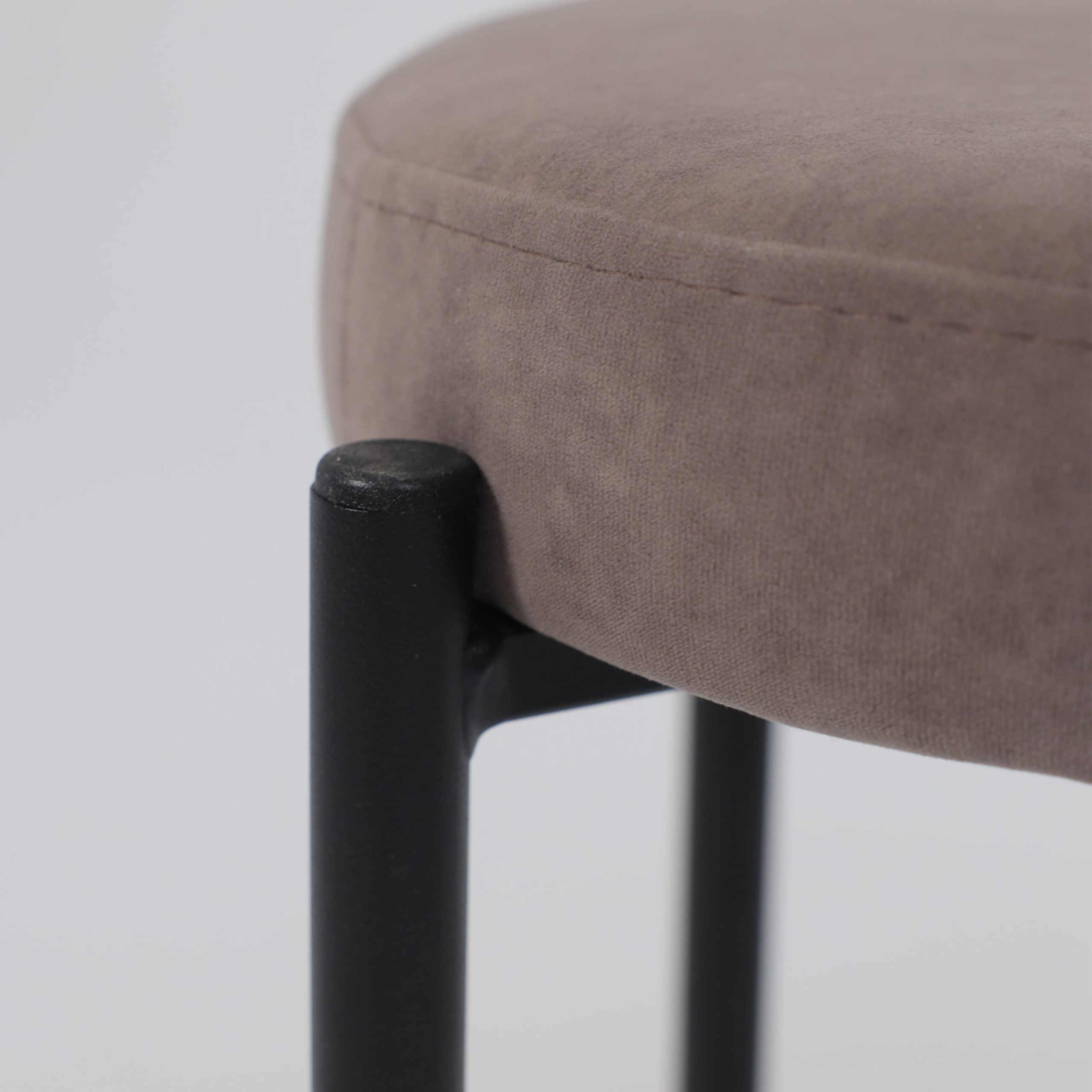 Табурет BOB, b05 LATTE LUXчерный