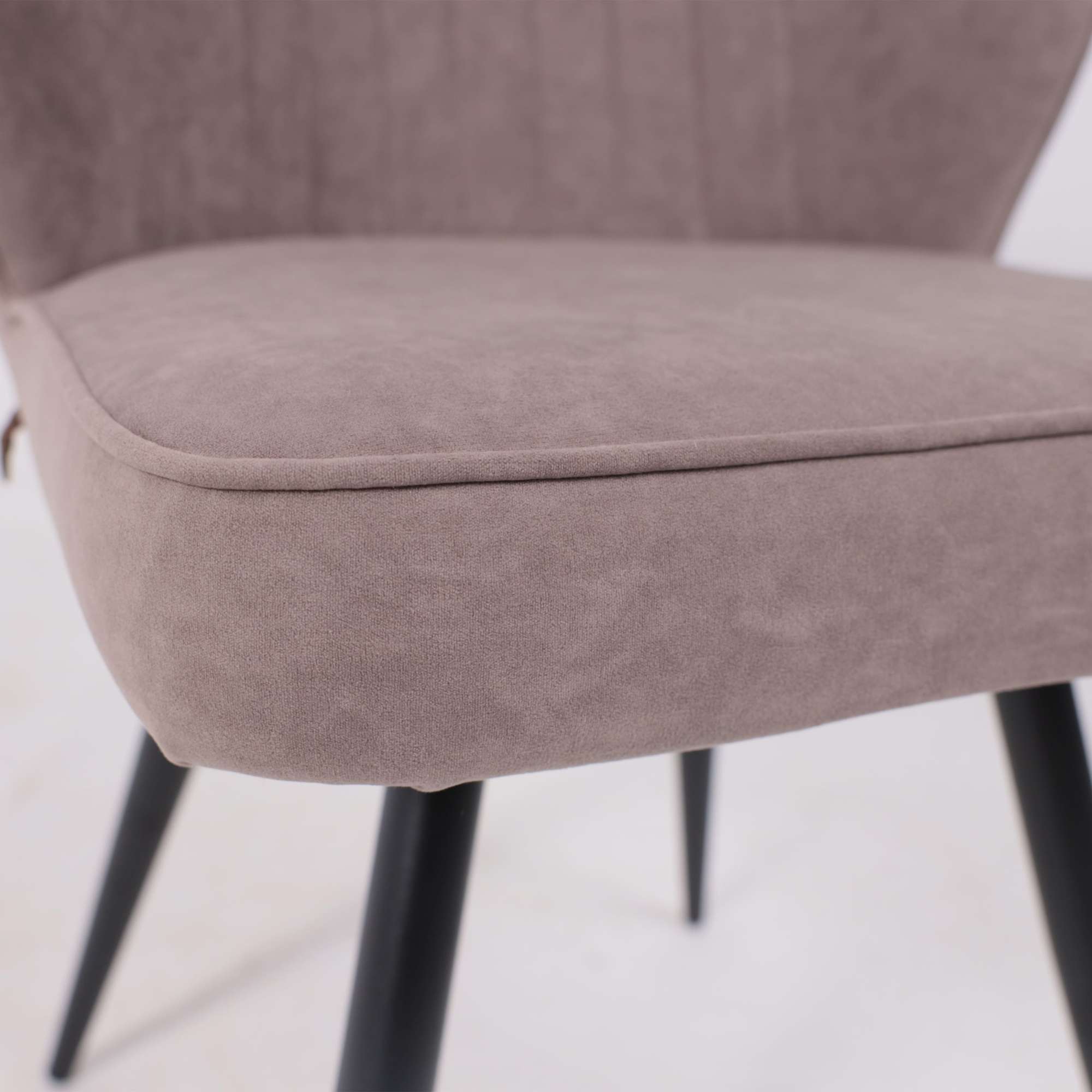 Стул MICHAEL-R1 360, b05 LATTE LUXчерный