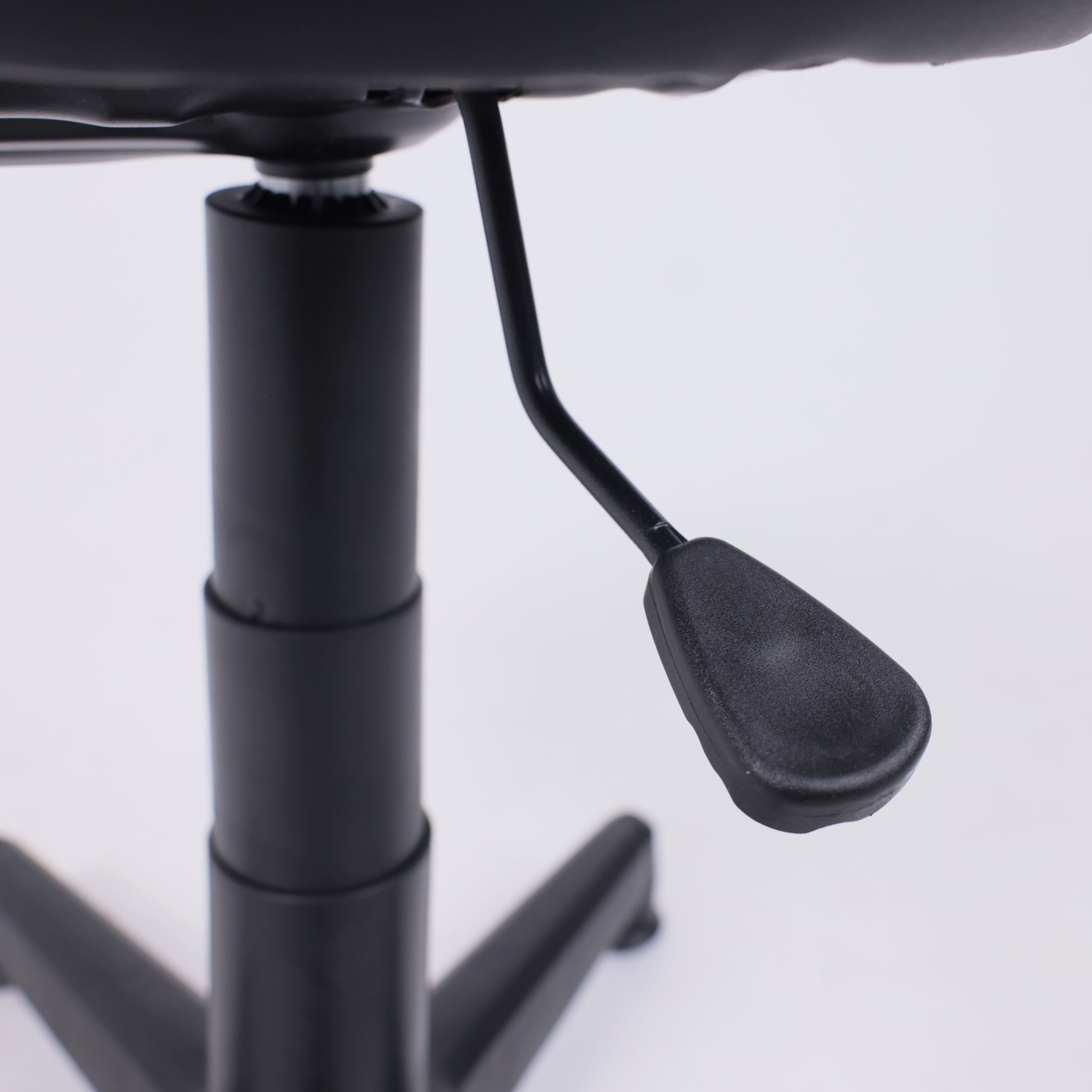 Стул кассира L Z11 (черный)