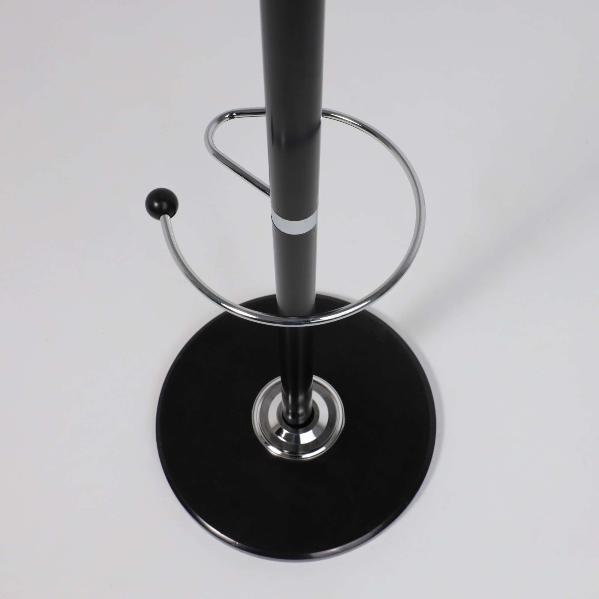 Вешалка SONATA, черная