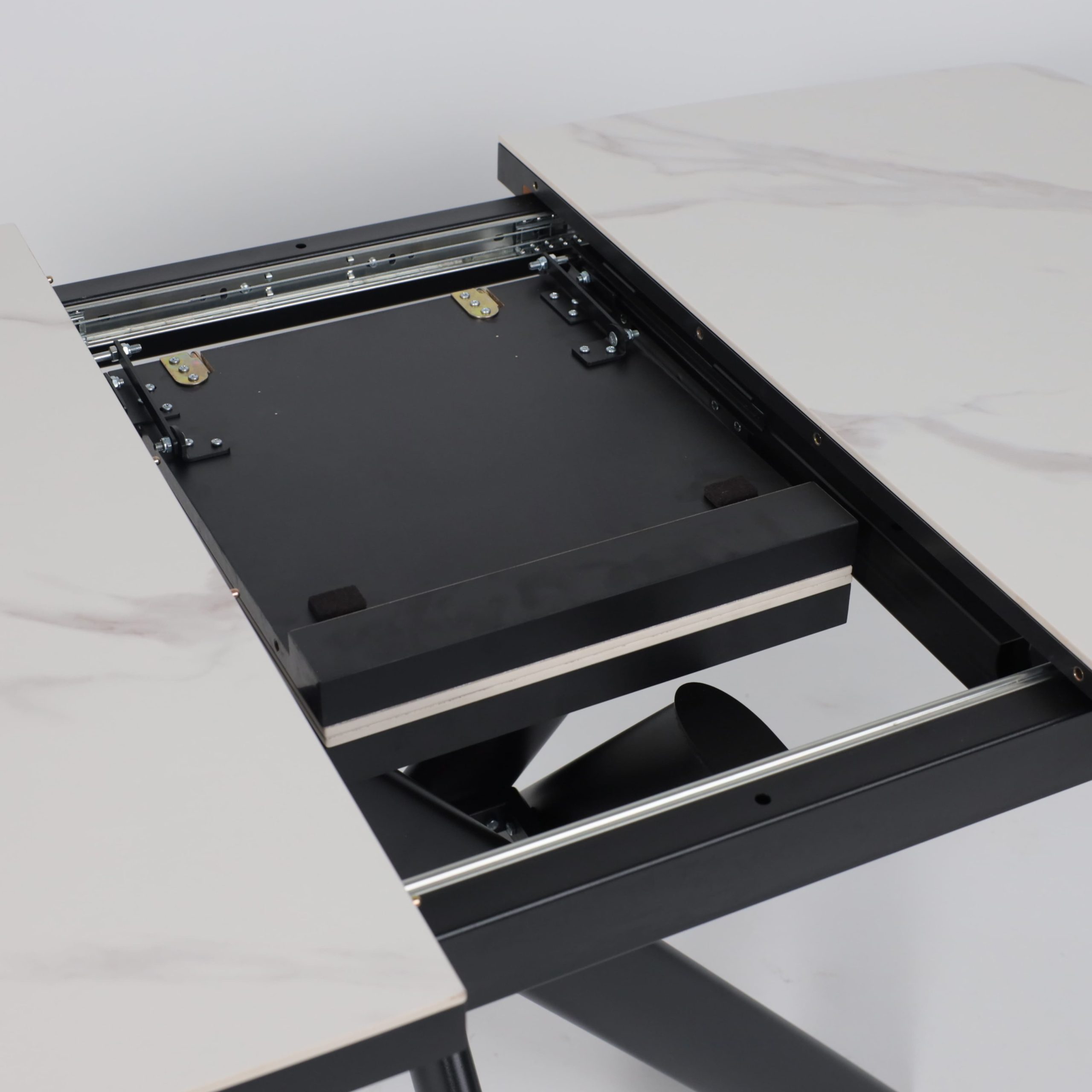 Стол LEONEL-110, раздвижной 110(145)х80, COROLLA WHITE GLOSS ST CER/Черный