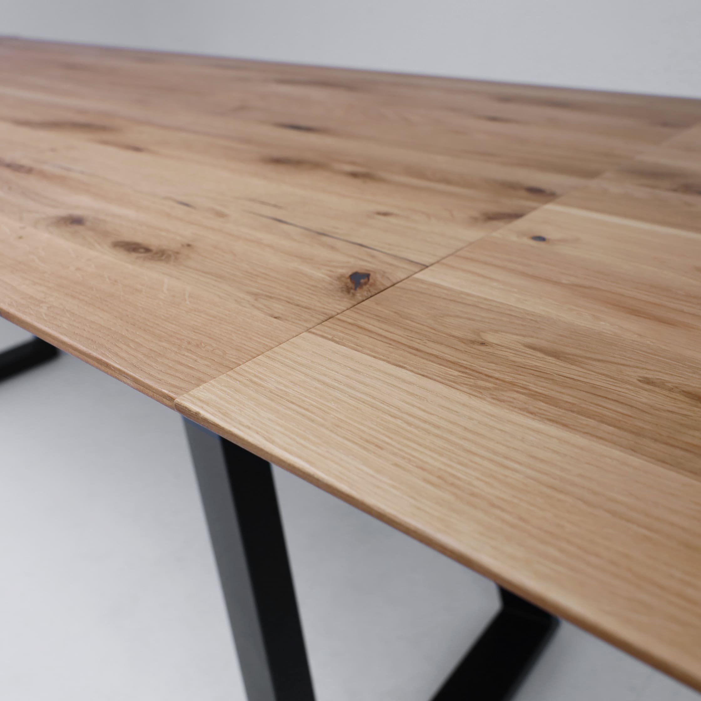 Стол САНГАЙ раздвижной, 160(220)*80*80, дуб натуральный / черный (ПрР-7 DSW (02) ТрН/Р-80)