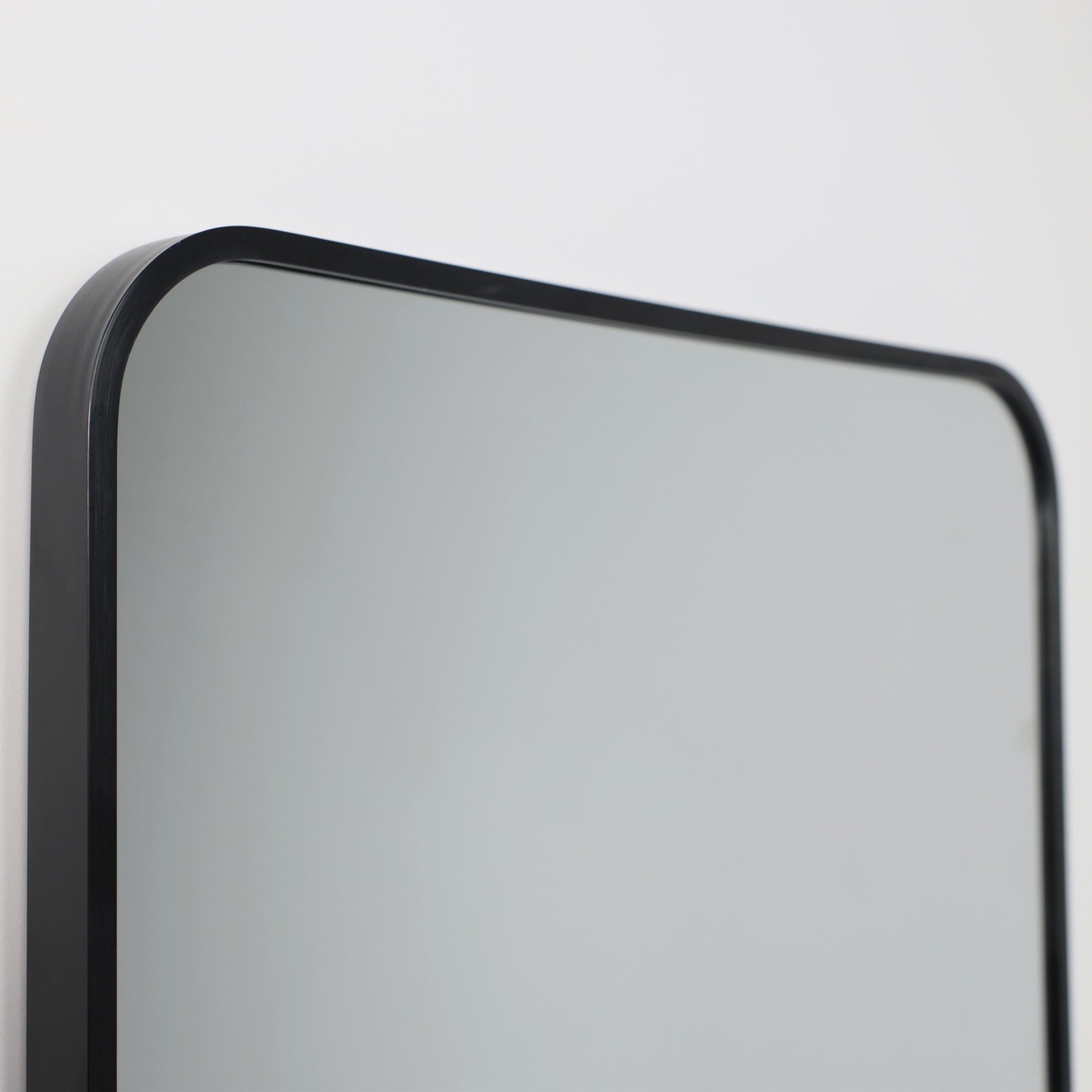 Зеркало подвесное GLAM,500*700, черный