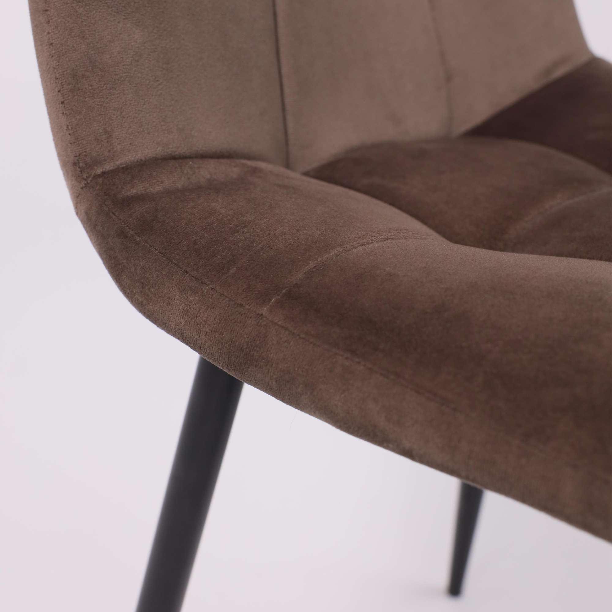 Стул DALLAS, темно-бежевый велюр 38/черный